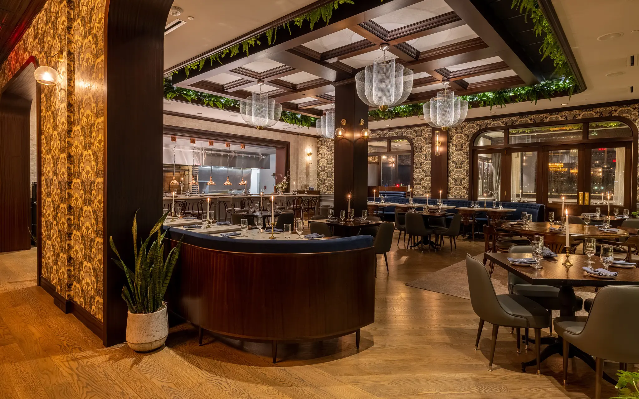 Graceful Ordinary dining room